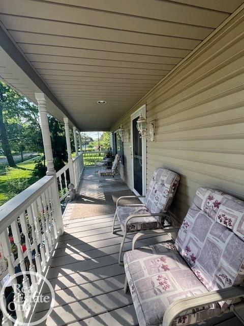 33850 Schneider Road Chesterfield, MI 48047 - Photo 16 of 44