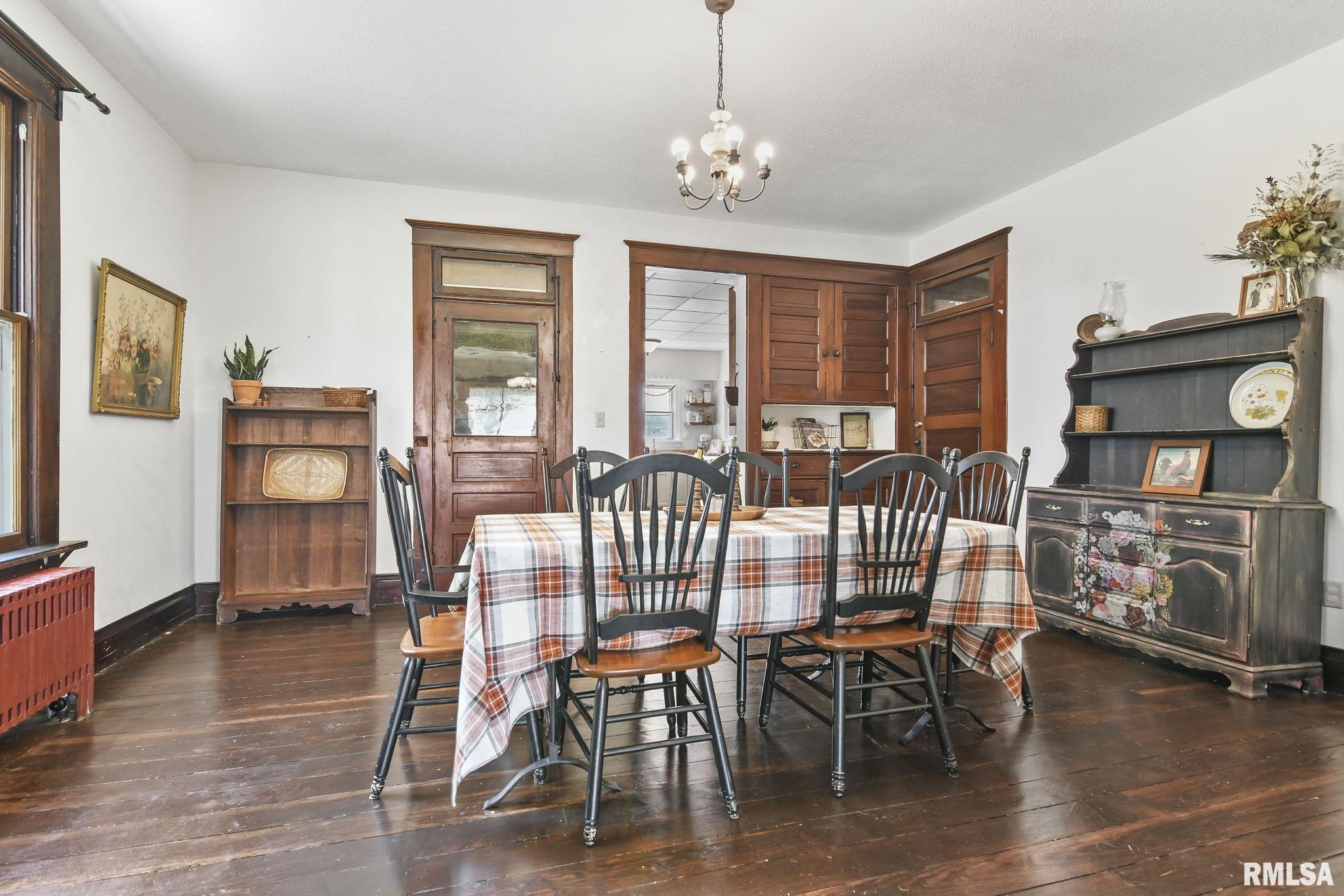 1846 East 2400 North Road Blue Mound, IL 62513 - Photo 16 of 69 Gallery Image 16