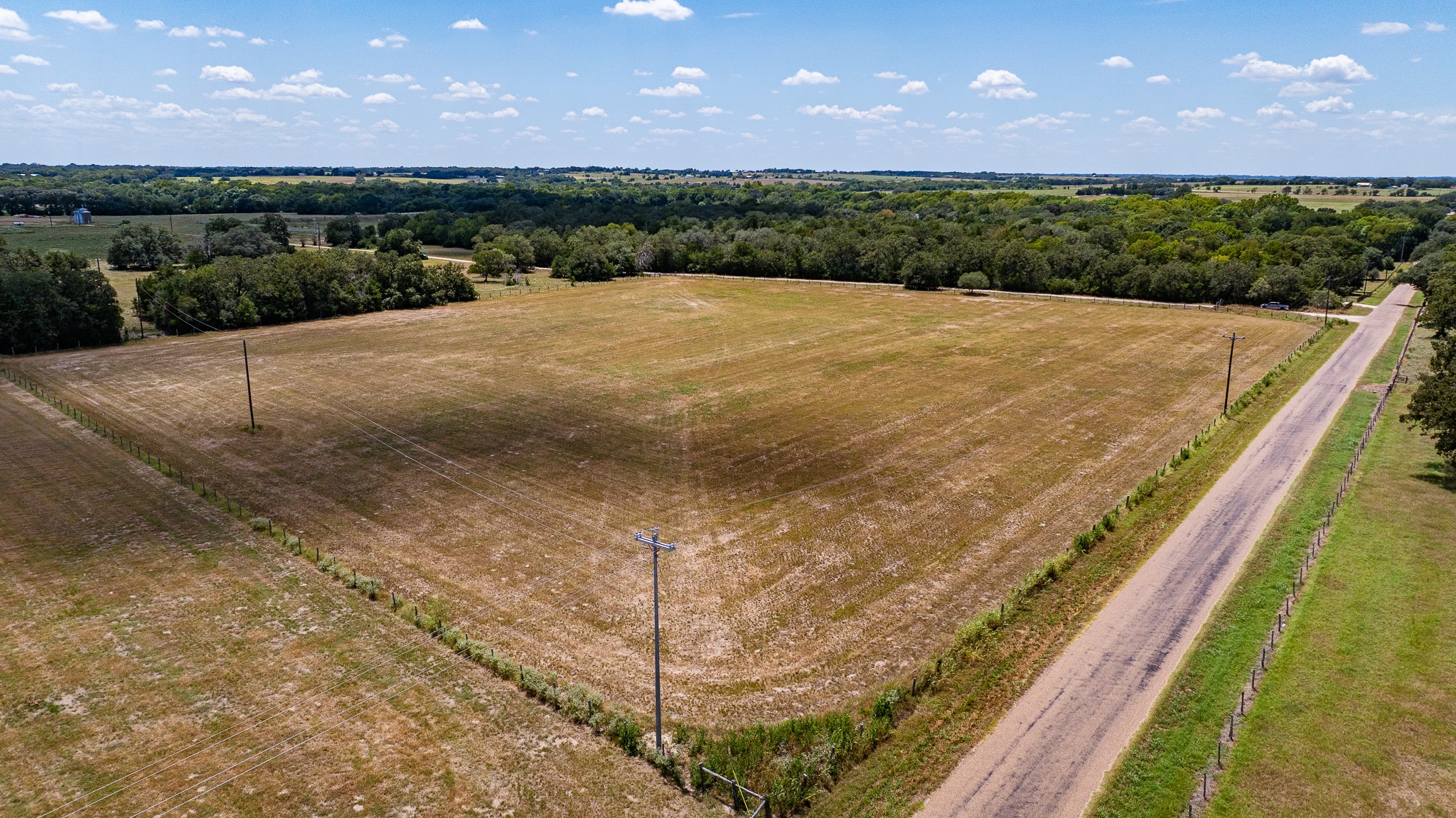2210 Hermis Road Schulenburg, TX 78956 - Photo 5 of 37