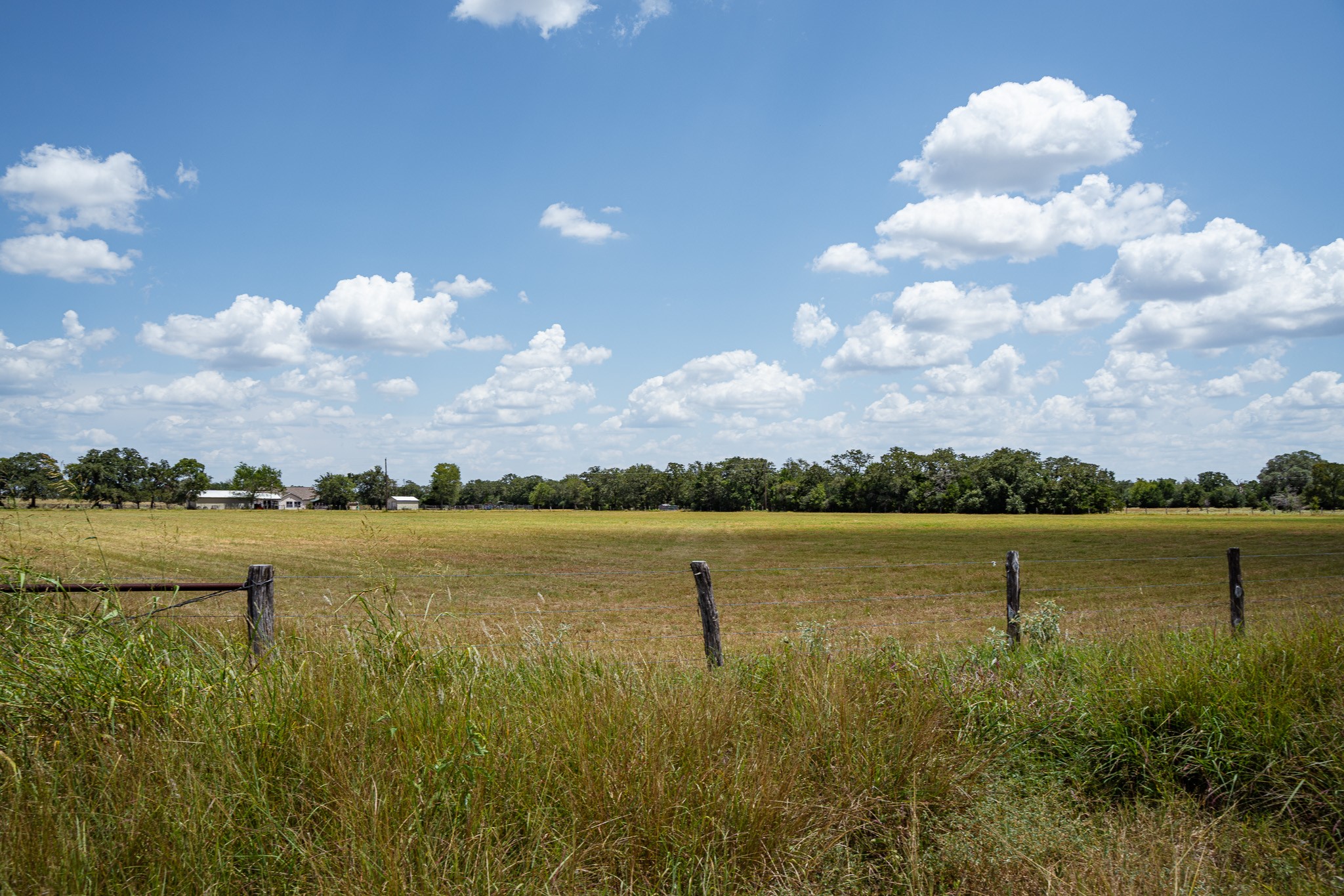 2210 Hermis Road Schulenburg, TX 78956 - Photo 8 of 37