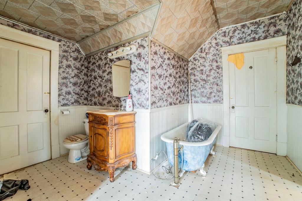 540 12th Street Southeast Paris, TX 75460 - Photo 26 of 35