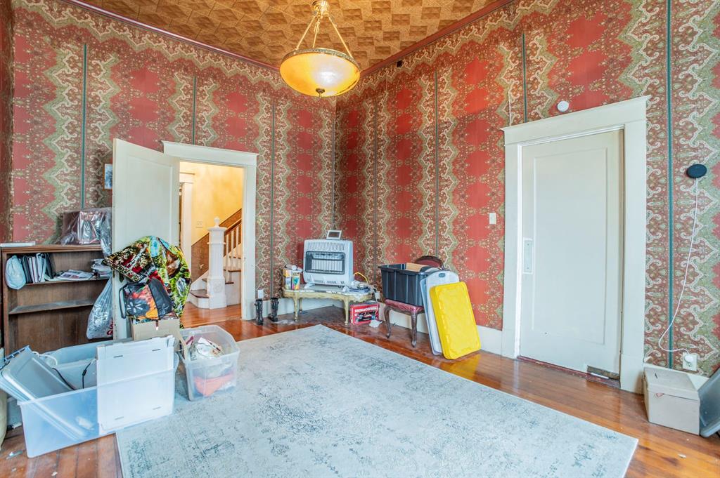 540 12th Street Southeast Paris, TX 75460 - Photo 8 of 35