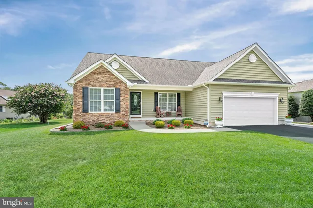 $525,000 | 699 West Lake Drive, Smyrna, DE 19977