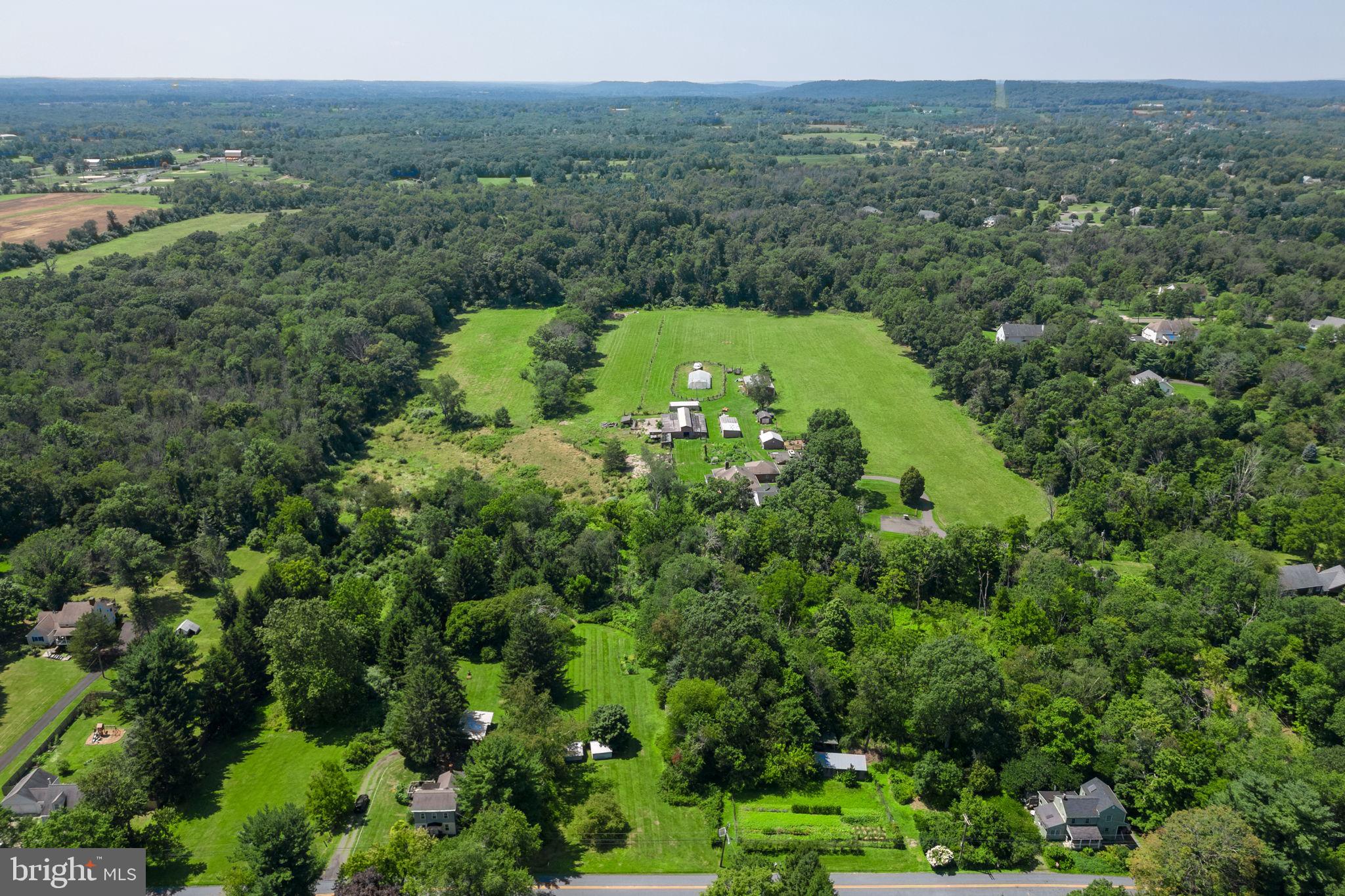 40 Dublin Road Pennington, NJ 08534 - Photo 5 of 30