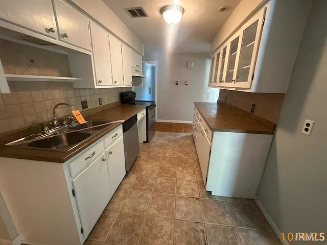 $180,000 | 1132 Silver Bell Terrace, Santa Claus, IN 47579