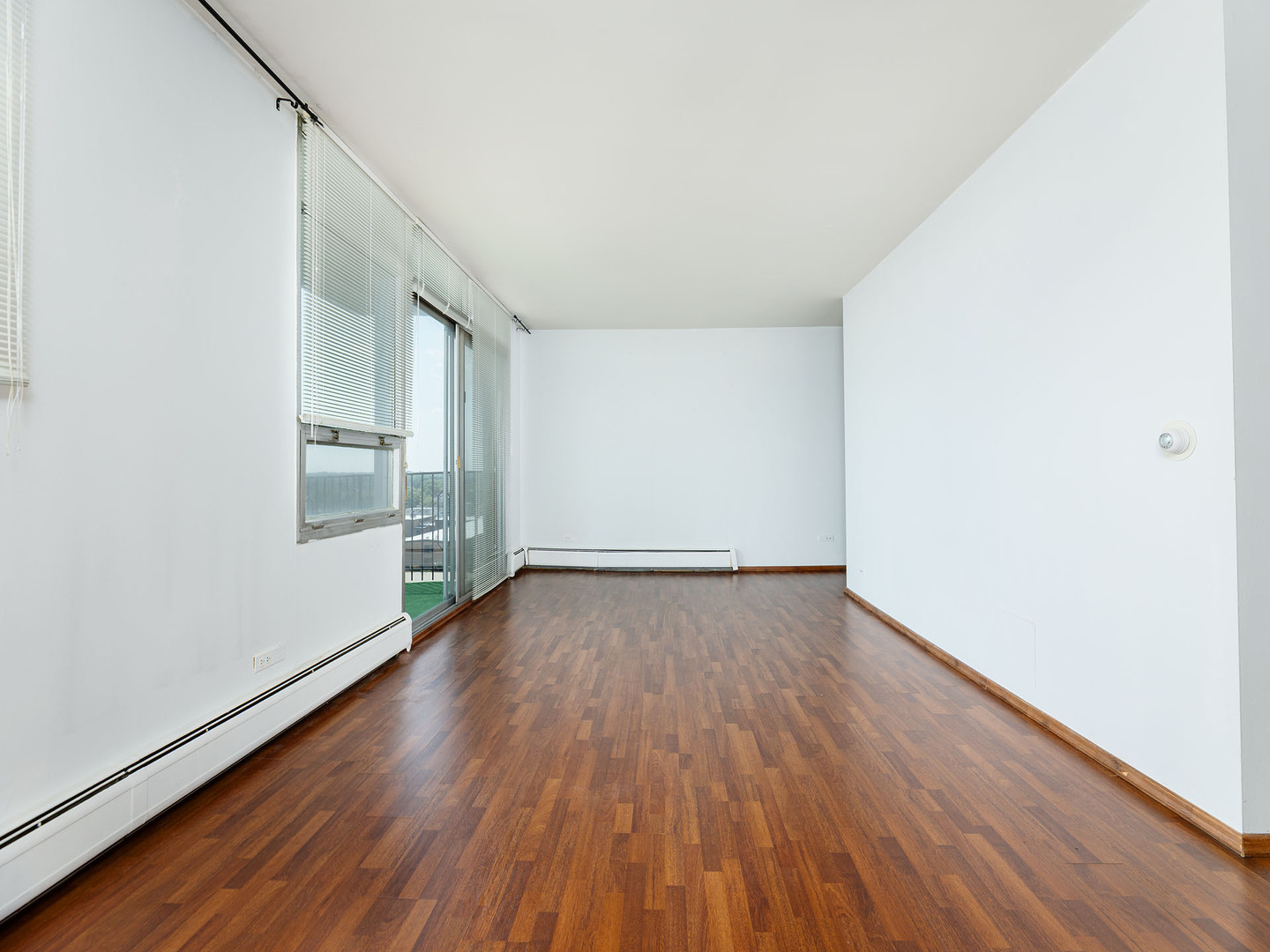 9001 Golf Road, Unit 10D Des Plaines, IL 60016 - Photo 9 of 26 Gallery Image 9