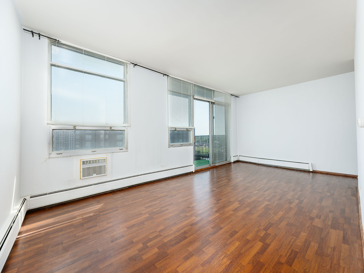 9001 Golf Road, Unit 10D Des Plaines, IL 60016 - Photo 10 of 26 Gallery Image 10