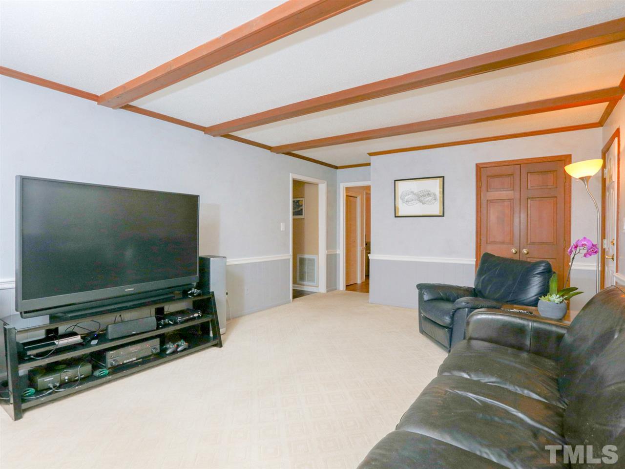 2104 Lynn Road Raleigh, NC 27612 - Photo 3 of 25