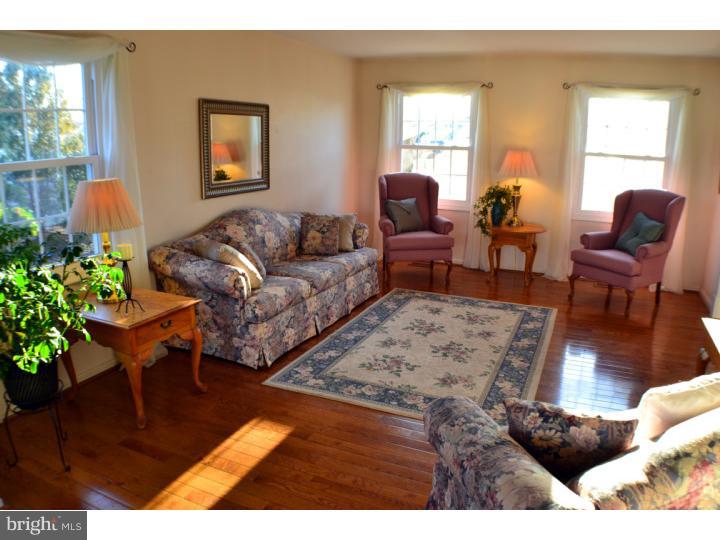 1360 Fountain Road Newtown, PA 18940 - Photo 3 of 25 Living Room