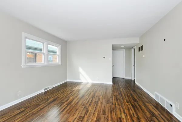 $225,000 | 11568 South Troy Drive, Merrionette Park, IL 60803