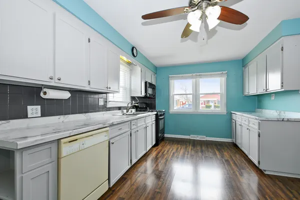 $225,000 | 11568 South Troy Drive, Merrionette Park, IL 60803