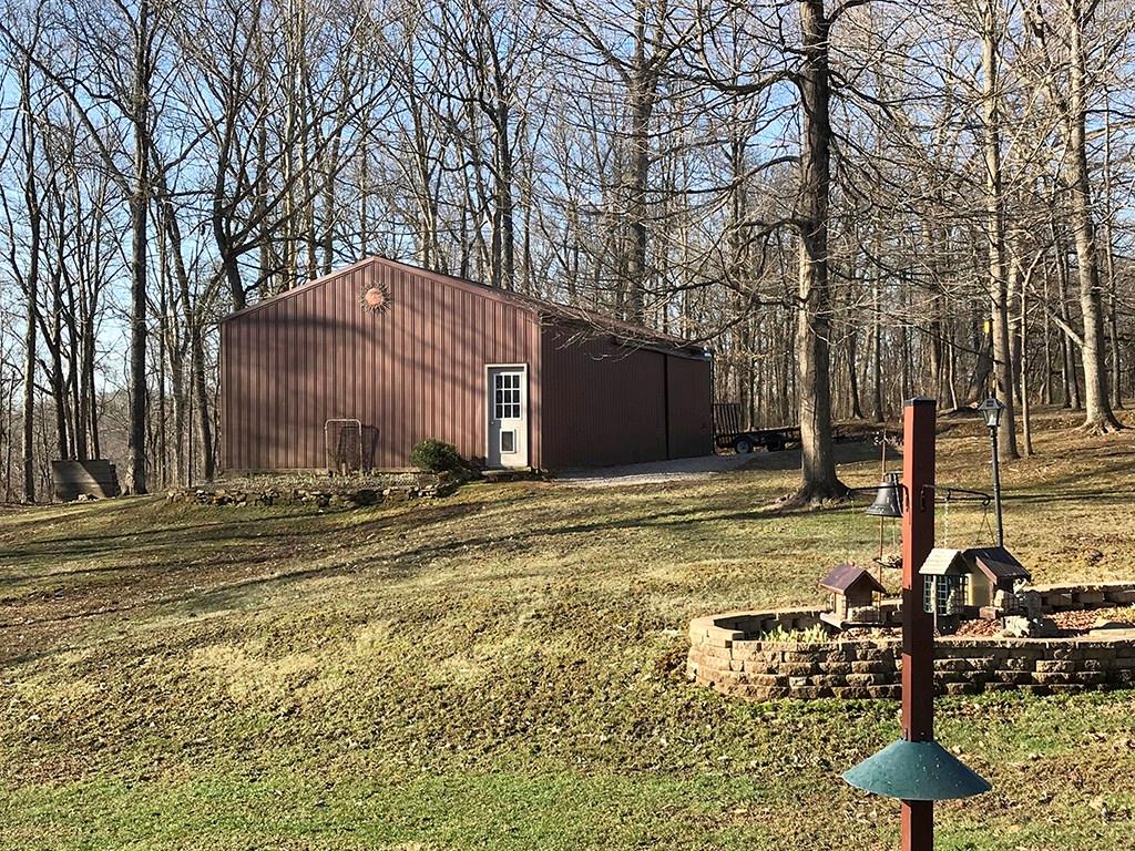 11635 Georgetown Road Columbus, IN 47201 - Photo 3 of 44