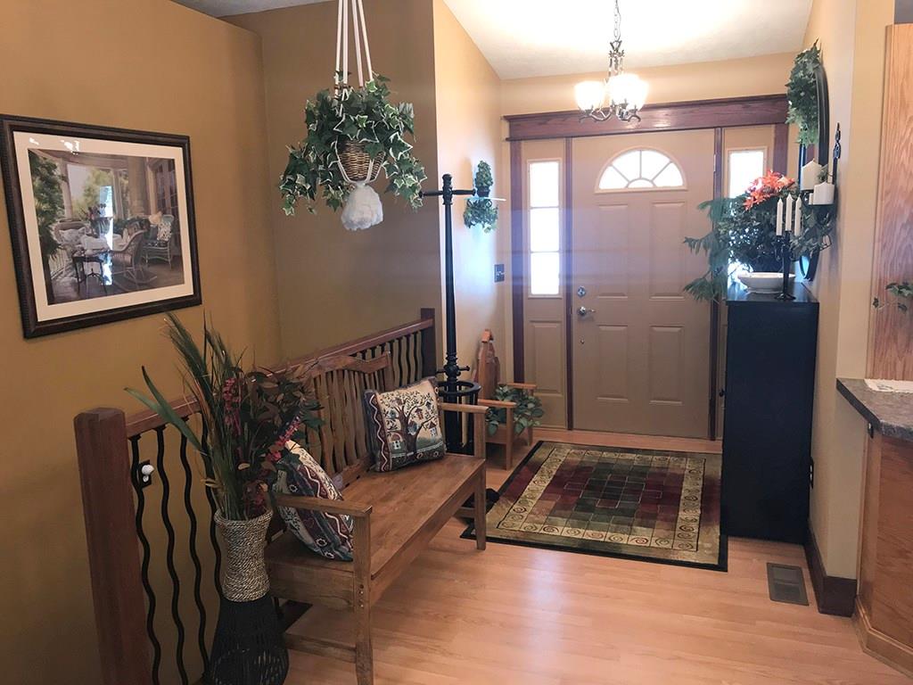 11635 Georgetown Road Columbus, IN 47201 - Photo 4 of 44