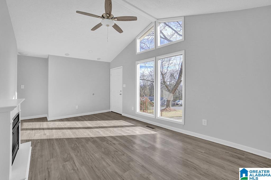 5956 Creekwood Road Birmingham, AL 35210 - Photo 4 of 27