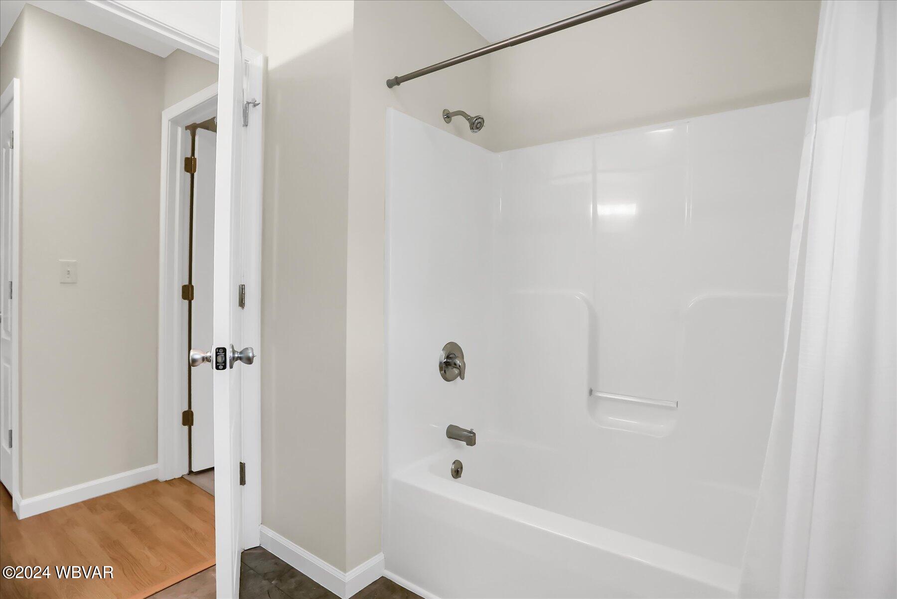 2414 Reed Street Williamsport, PA 17701 - Photo 31 of 49 Full bath