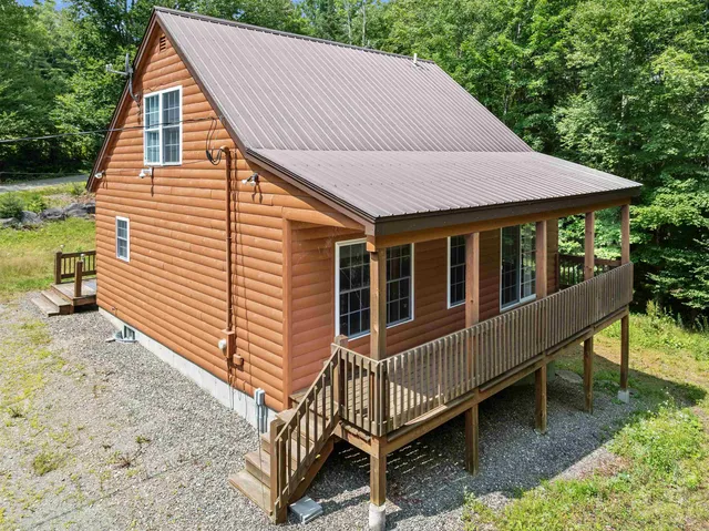 $429,500 | 94 Spring Road, Pittsburg, NH 03592