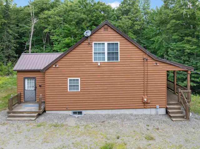$429,500 | 94 Spring Road, Pittsburg, NH 03592