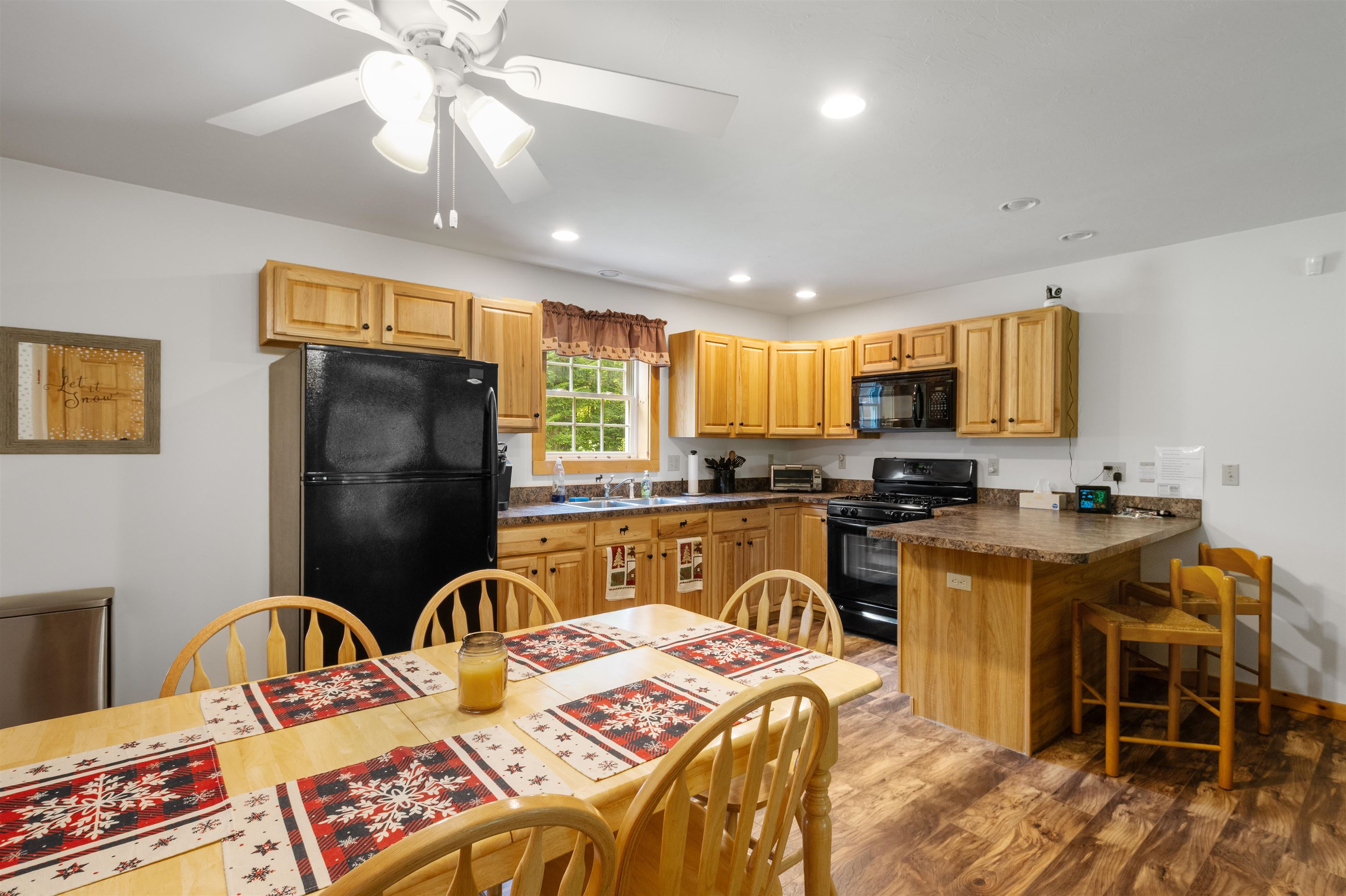 94 Spring Road Pittsburg, NH 03592 - Photo 19 of 52