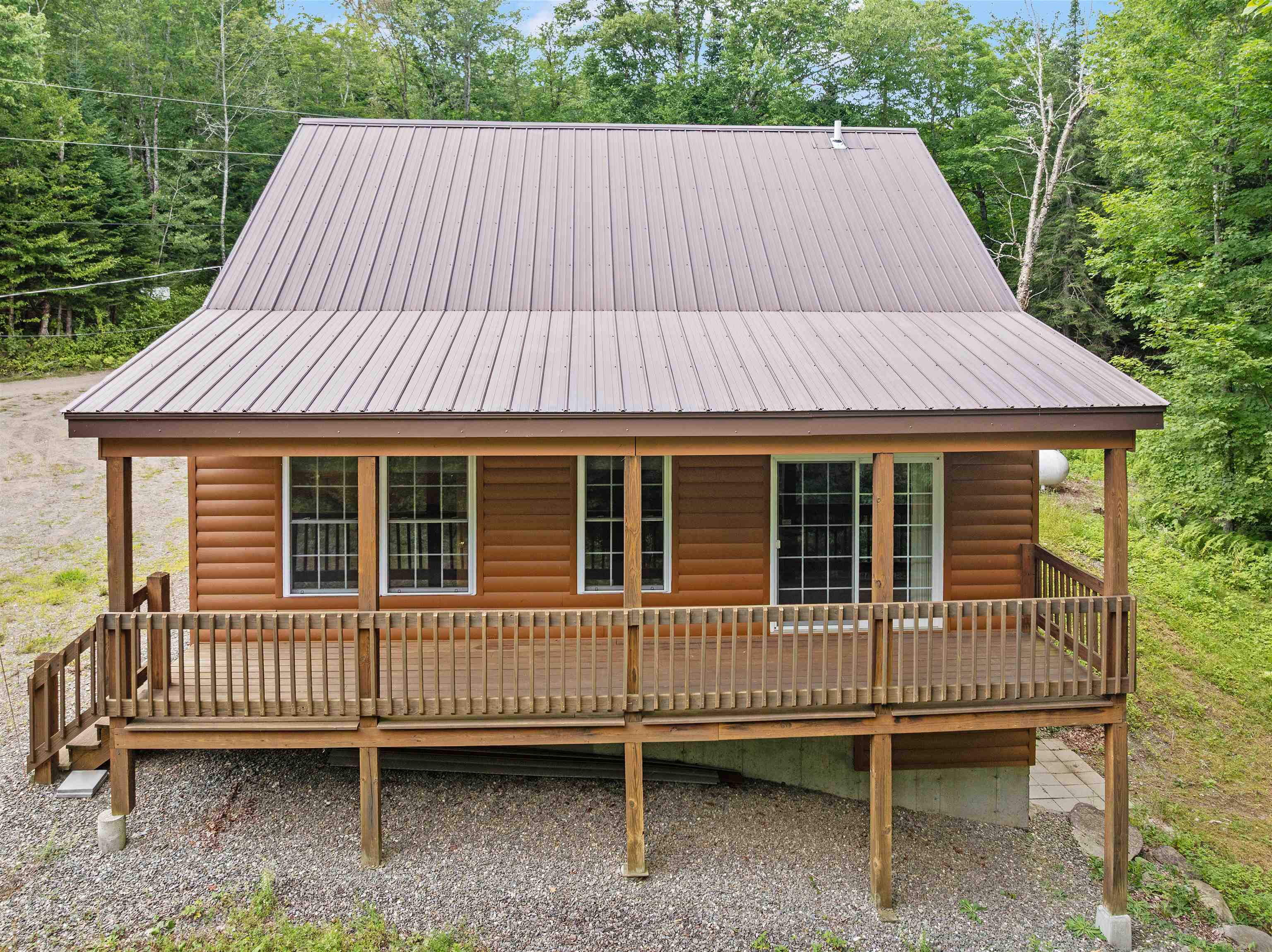 94 Spring Road Pittsburg, NH 03592 - Photo 4 of 52