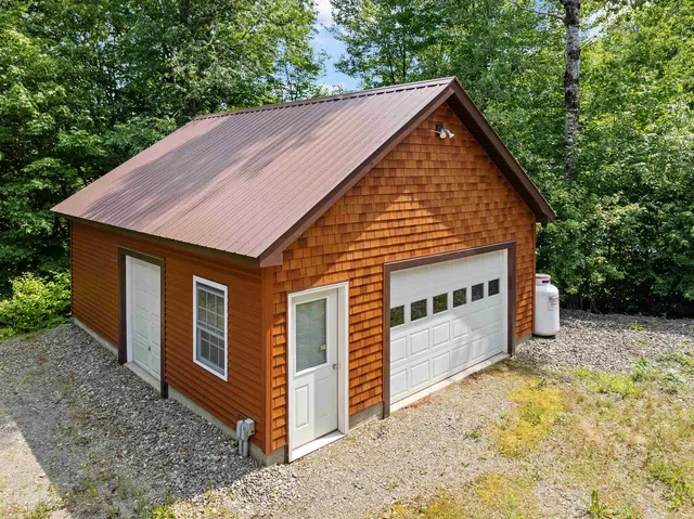 $429,500 | 94 Spring Road, Pittsburg, NH 03592
