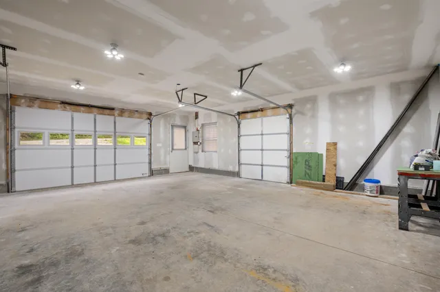 $429,500 | 94 Spring Road, Pittsburg, NH 03592