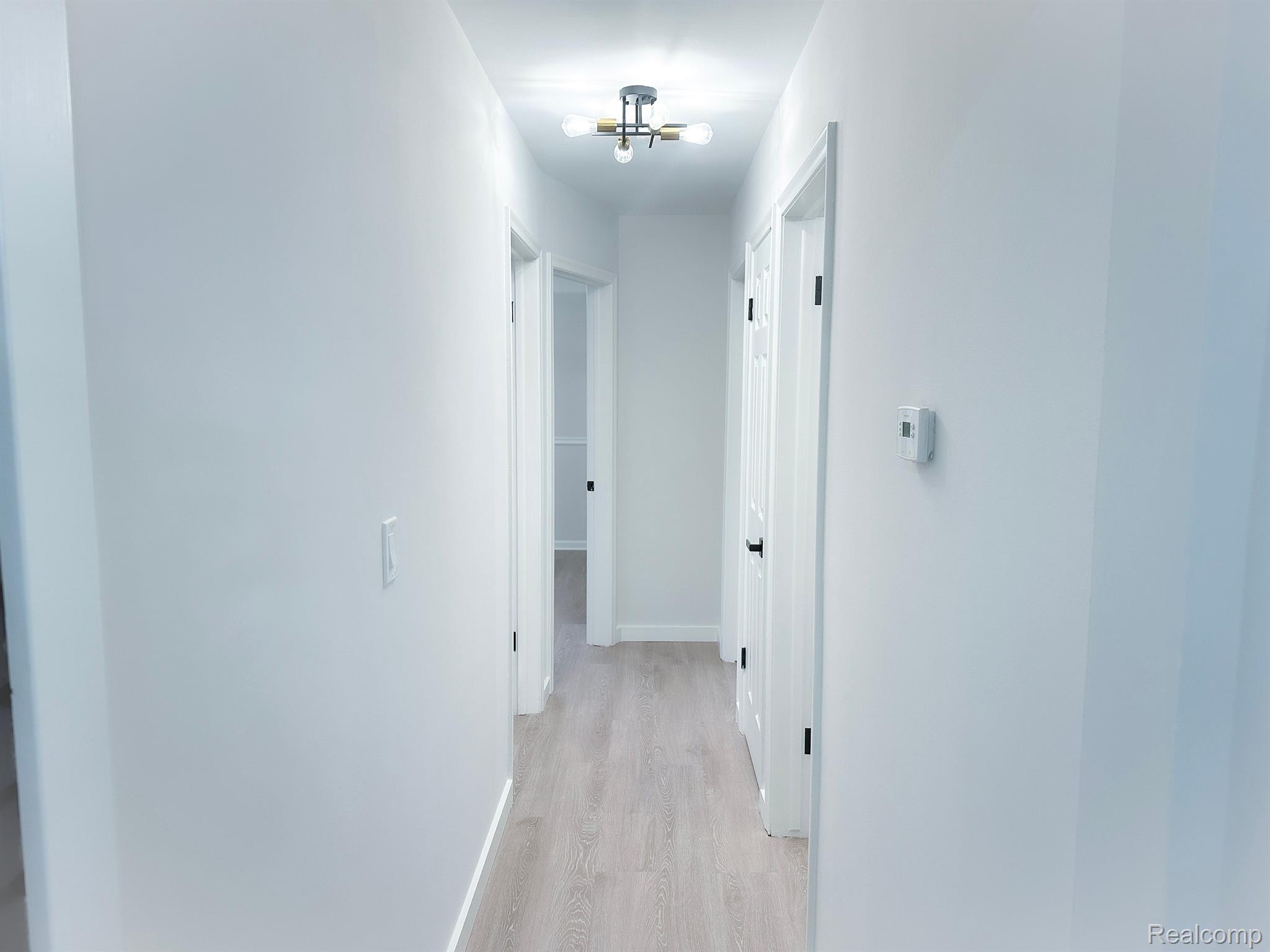 28043 Peppermill Road Farmington, MI 48331 - Photo 10 of 41 Gallery Image 10