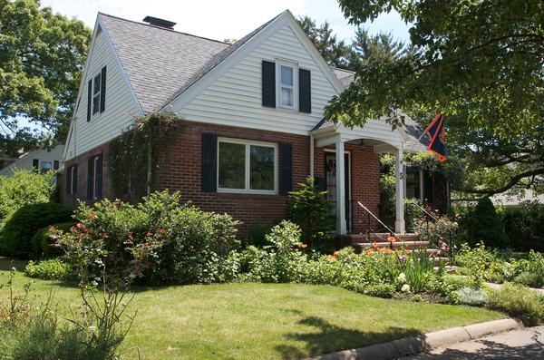 5 Sargent Road Swampscott, MA 01907 - Photo 1 of 25 Gallery Image 1
