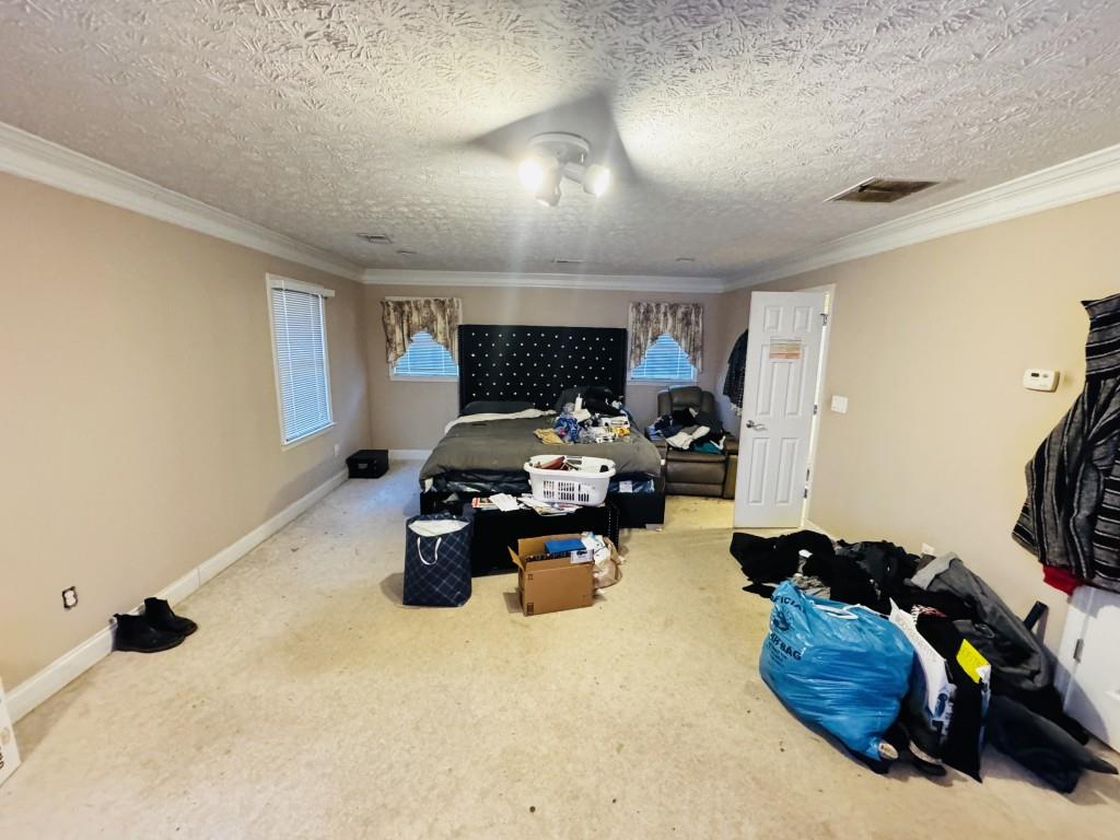 2359 Valley Way Snellville, GA 30078 - Photo 12 of 26 a room with gym equipment