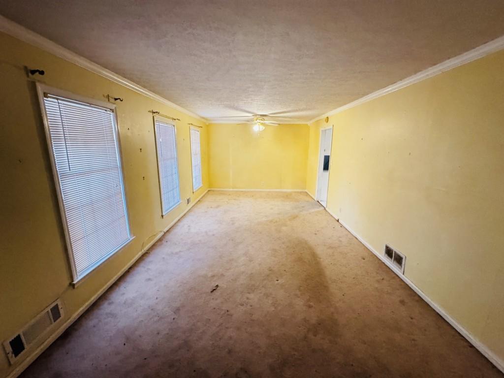 2359 Valley Way Snellville, GA 30078 - Photo 5 of 26 a view of an empty room