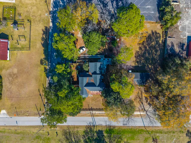 $400,000 | 108 Northwest Railroad Avenue, St. George, SC 29477