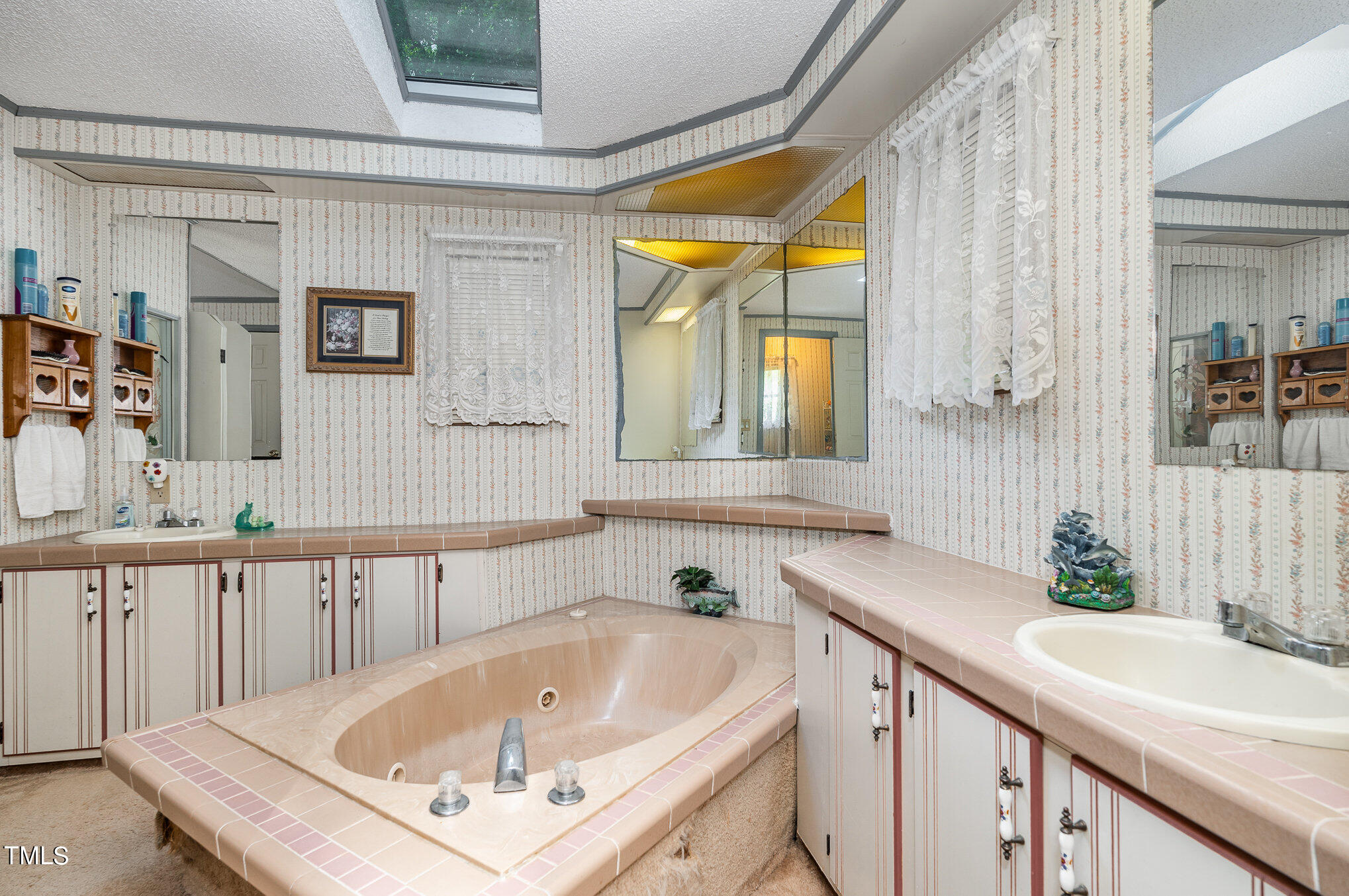 6117 West Lebanon Road Mebane, NC 27302 - Photo 11 of 18 Primary bath 2