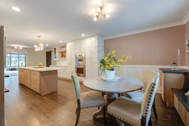 $1,489,000 | 2221 Donegal Drive, Darien, IL 60561