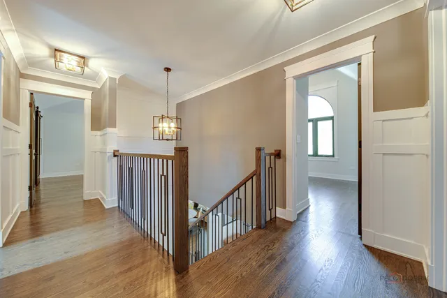 $1,489,000 | 2221 Donegal Drive, Darien, IL 60561