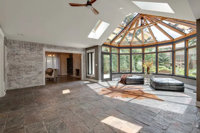 $1,489,000 | 2221 Donegal Drive, Darien, IL 60561