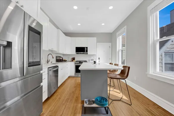 $5,600 | 1728 North Wood Street, Unit 2R, Chicago, IL 60622