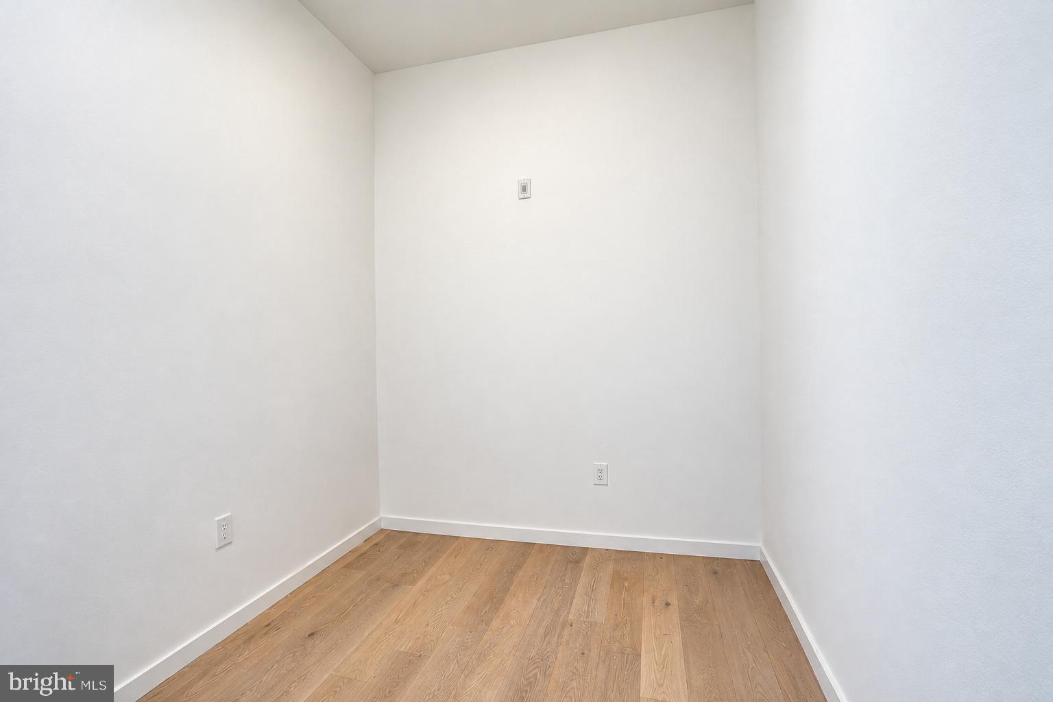 2117 M Street Northeast, Unit PH Washington, DC 20002 - Photo 3 of 19 Space off Entrance, could be used for Office