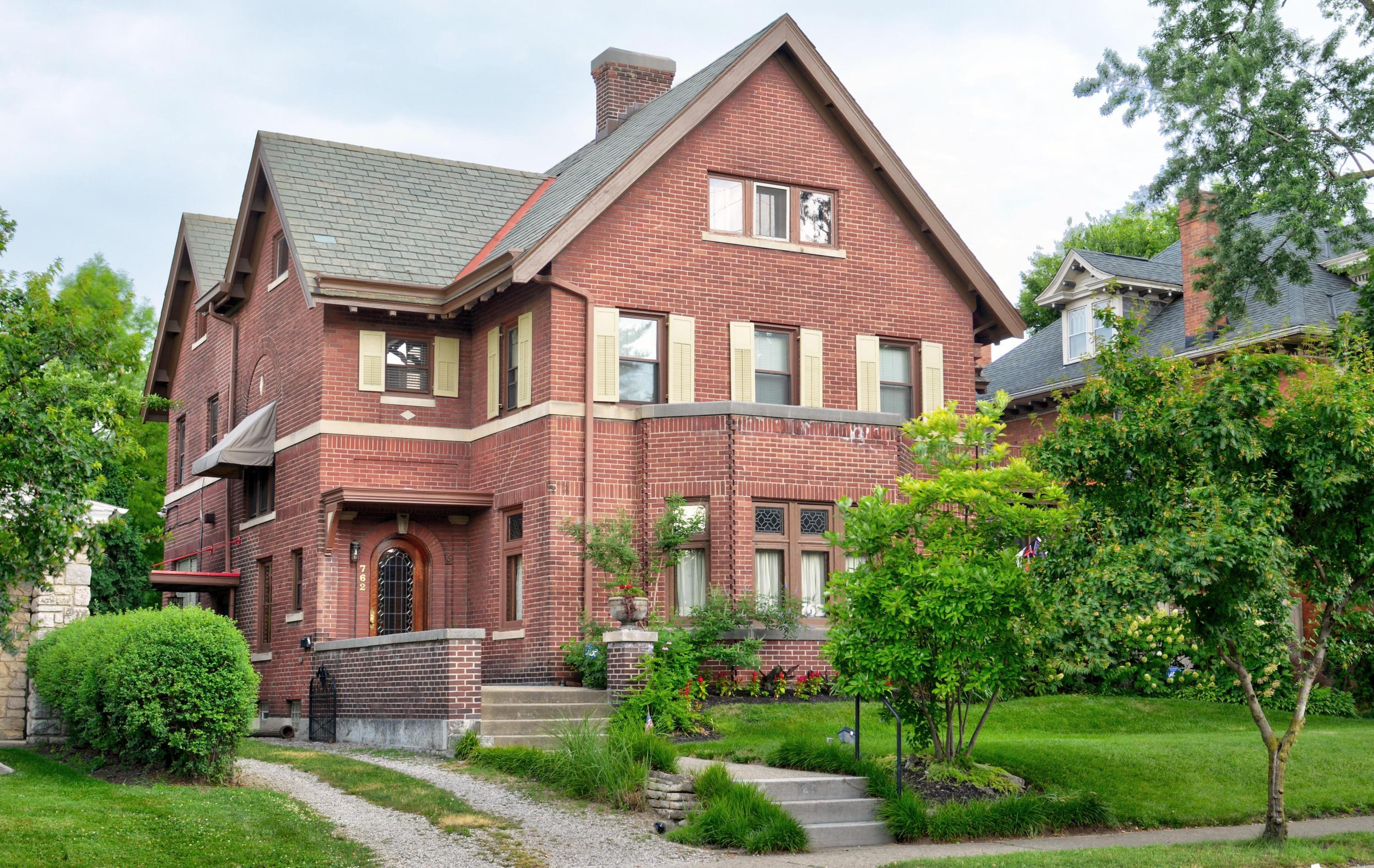 762 Bryden Road Columbus, OH 43205 - Photo 1 of 41 Gallery Image 1