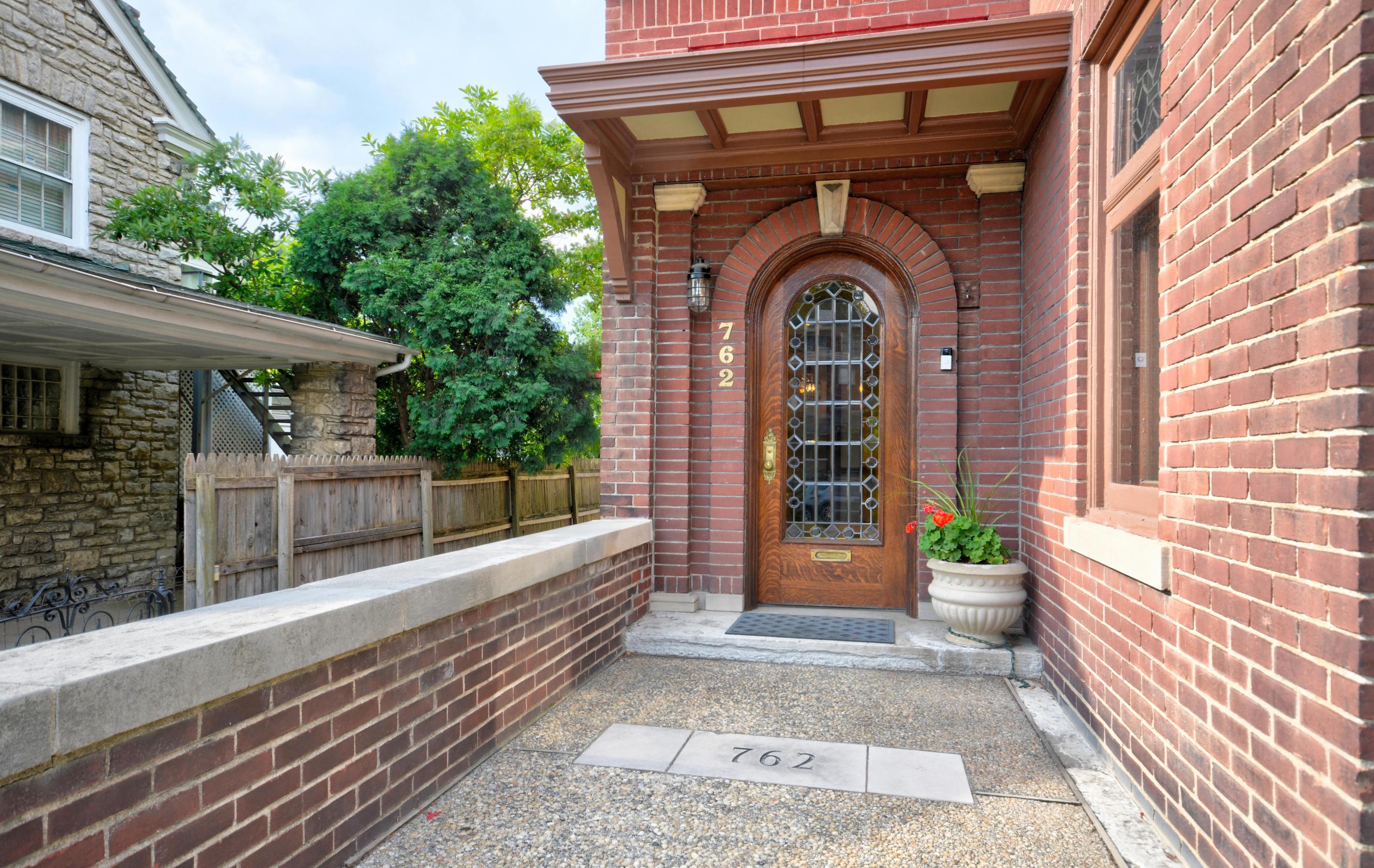 762 Bryden Road Columbus, OH 43205 - Photo 3 of 41 Gallery Image 3