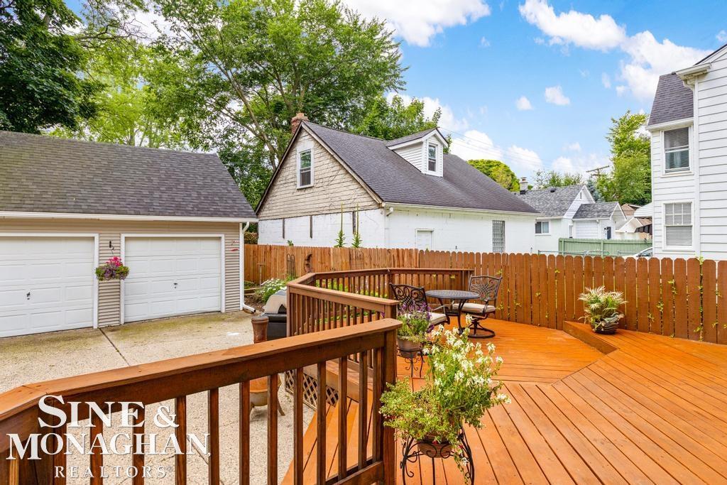 127 Muir Road Grosse Pointe Farms, MI 48236 - Photo 31 of 50