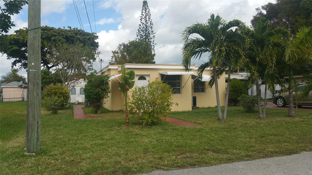 219 Northeast 4th Street Hallandale Beach, FL 33009 - Photo 11 of 13