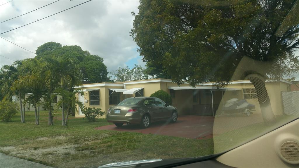 219 Northeast 4th Street Hallandale Beach, FL 33009 - Photo 10 of 13