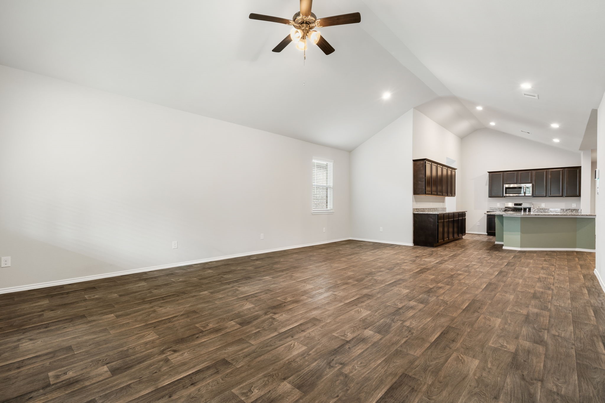 11722 Bari Reef Lane Conroe, TX 77304 - Photo 12 of 27