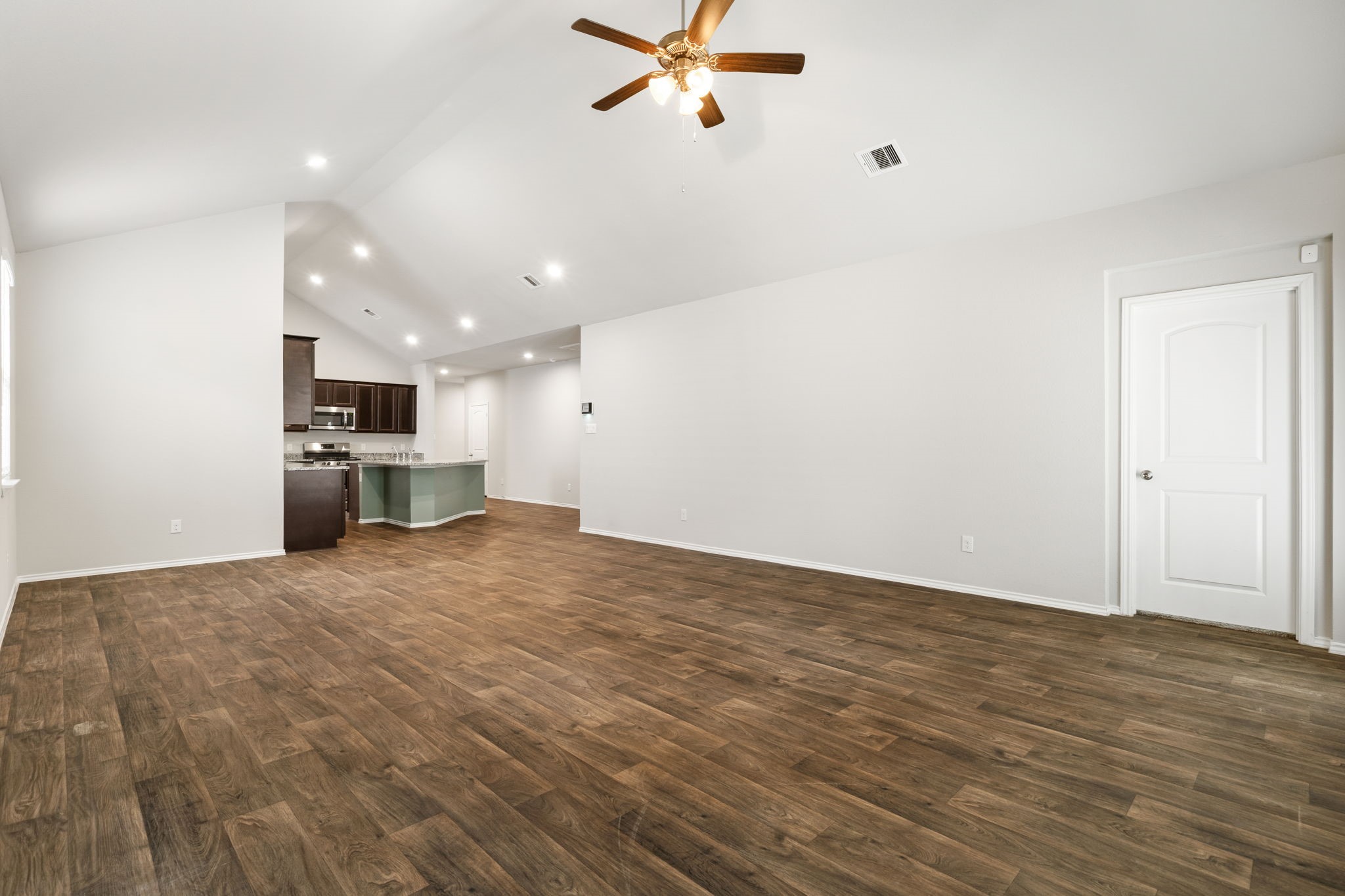 11722 Bari Reef Lane Conroe, TX 77304 - Photo 13 of 27