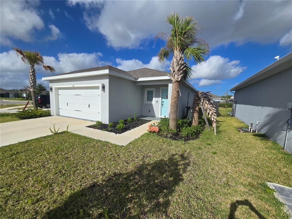 404 Açaí Lane Fort Pierce, FL 34981 - Photo 2 of 15