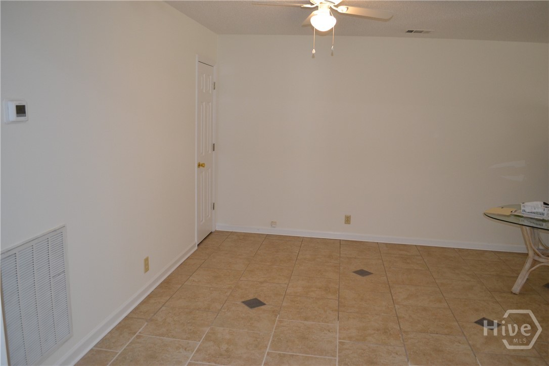 137 Rose Drive Springfield, GA 31329 - Photo 8 of 28