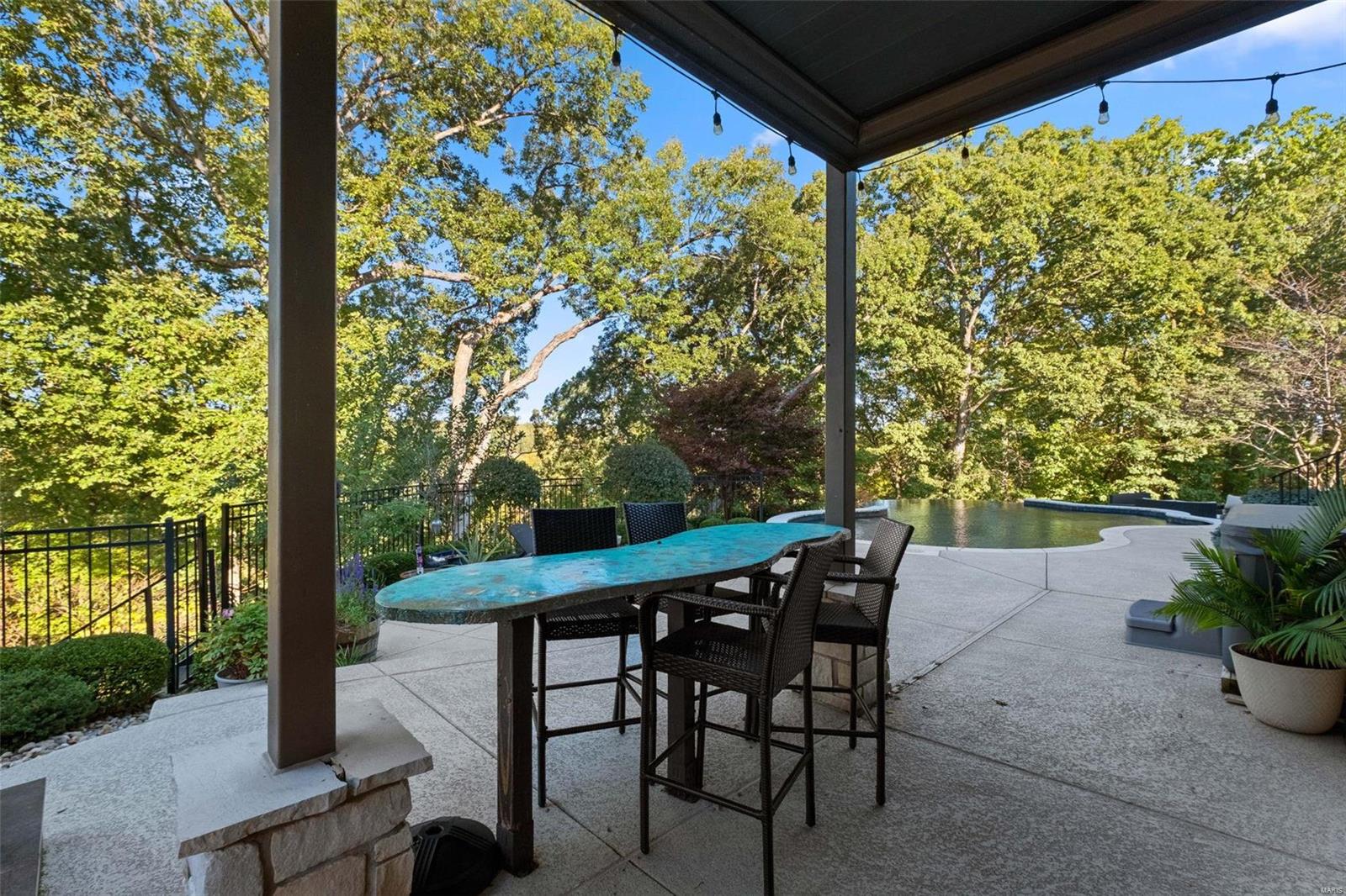 16751 Eagle Bluff Court Chesterfield, MO 63005 - Photo 12 of 76