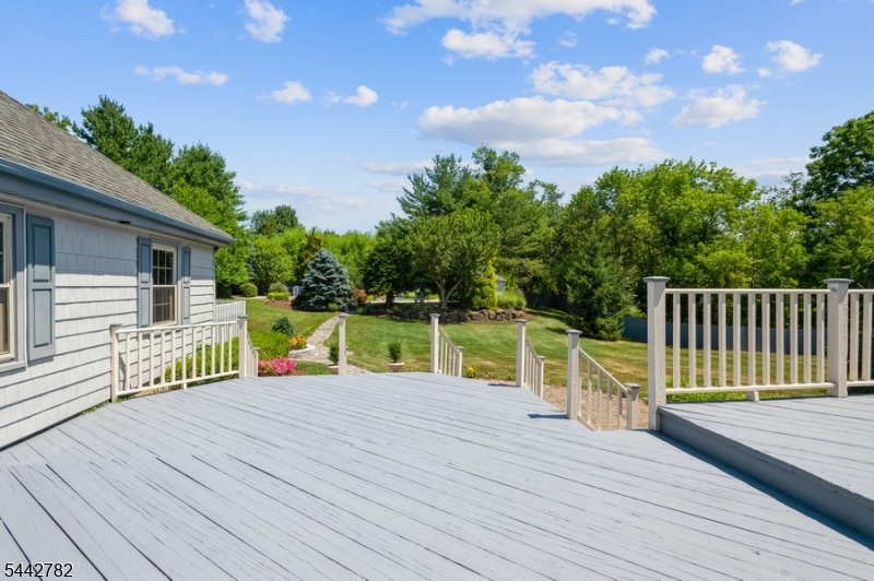 200 Raritan Lane Whitehouse Station, NJ 08889 - Photo 33 of 36