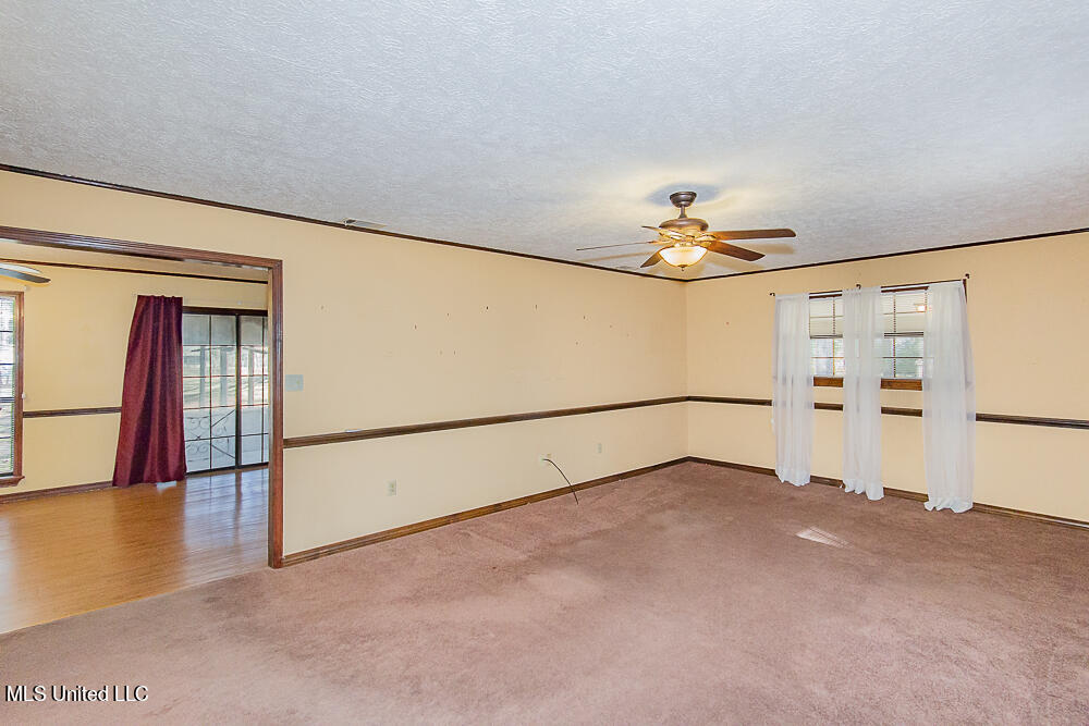 1312 Shell Oil Road Brandon, MS 39042 - Photo 11 of 28 Living Room
