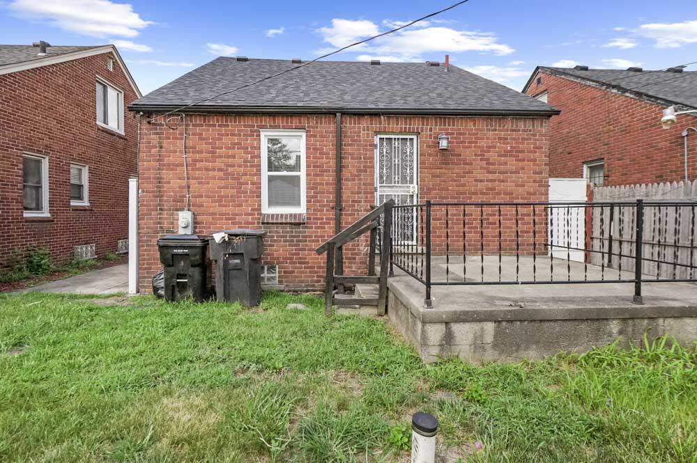 18278 Manor Detroit, MI 48221 - Photo 11 of 13 original (3)