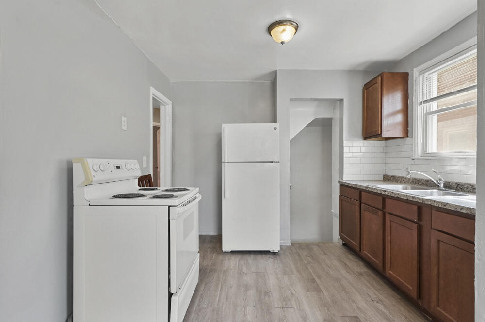 18278 Manor Detroit, MI 48221 - Photo 6 of 13 original (8)